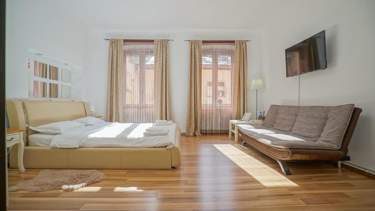9 * Braşov